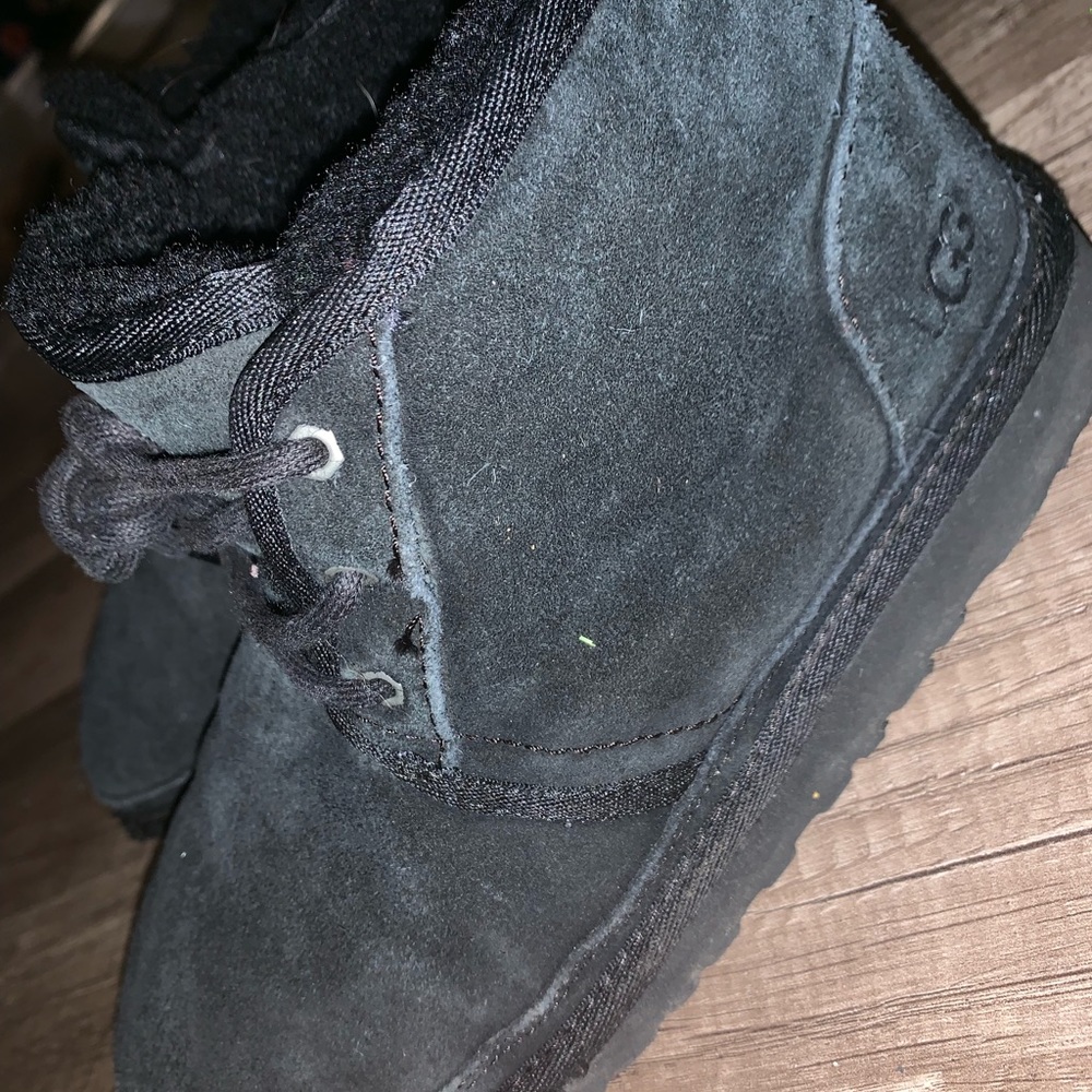 black uggs - Picture 2 of 7